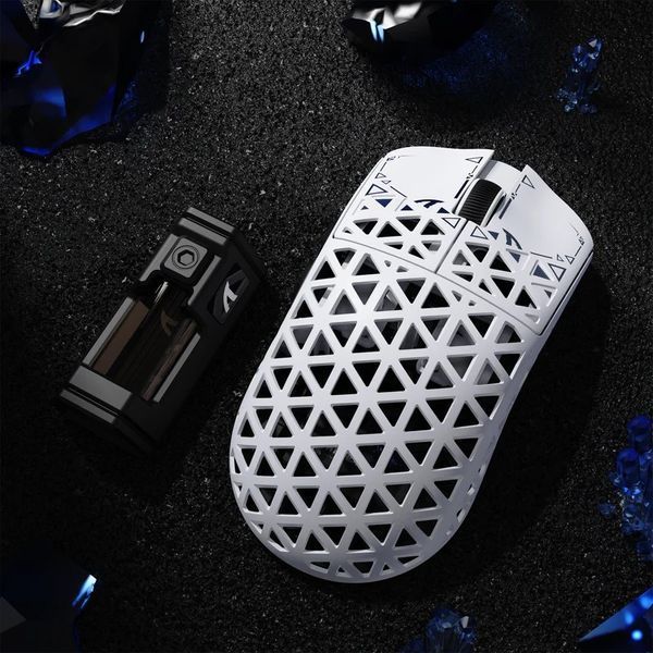 Миша Attack Shark R5 Ultra White 5521 фото